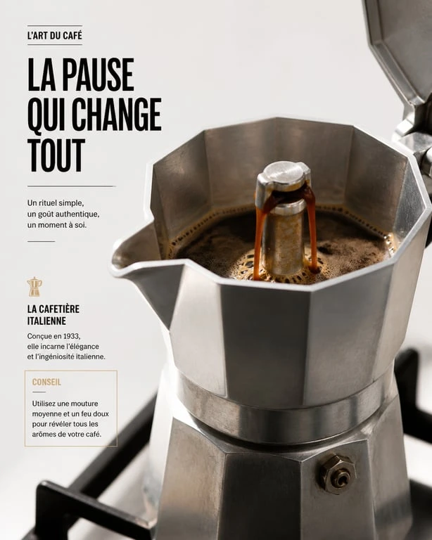 Café fraîchement préparé dans une cafetière italienne Moka