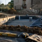 Fabrication d une piscine : corde de traçage pour bassin semi-enterré
